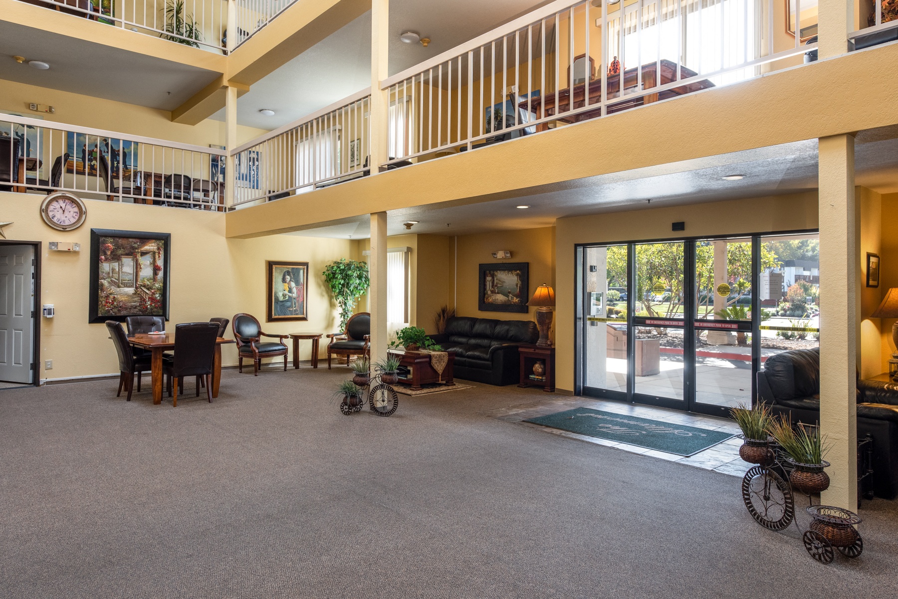 Altamont Apartments photo 3